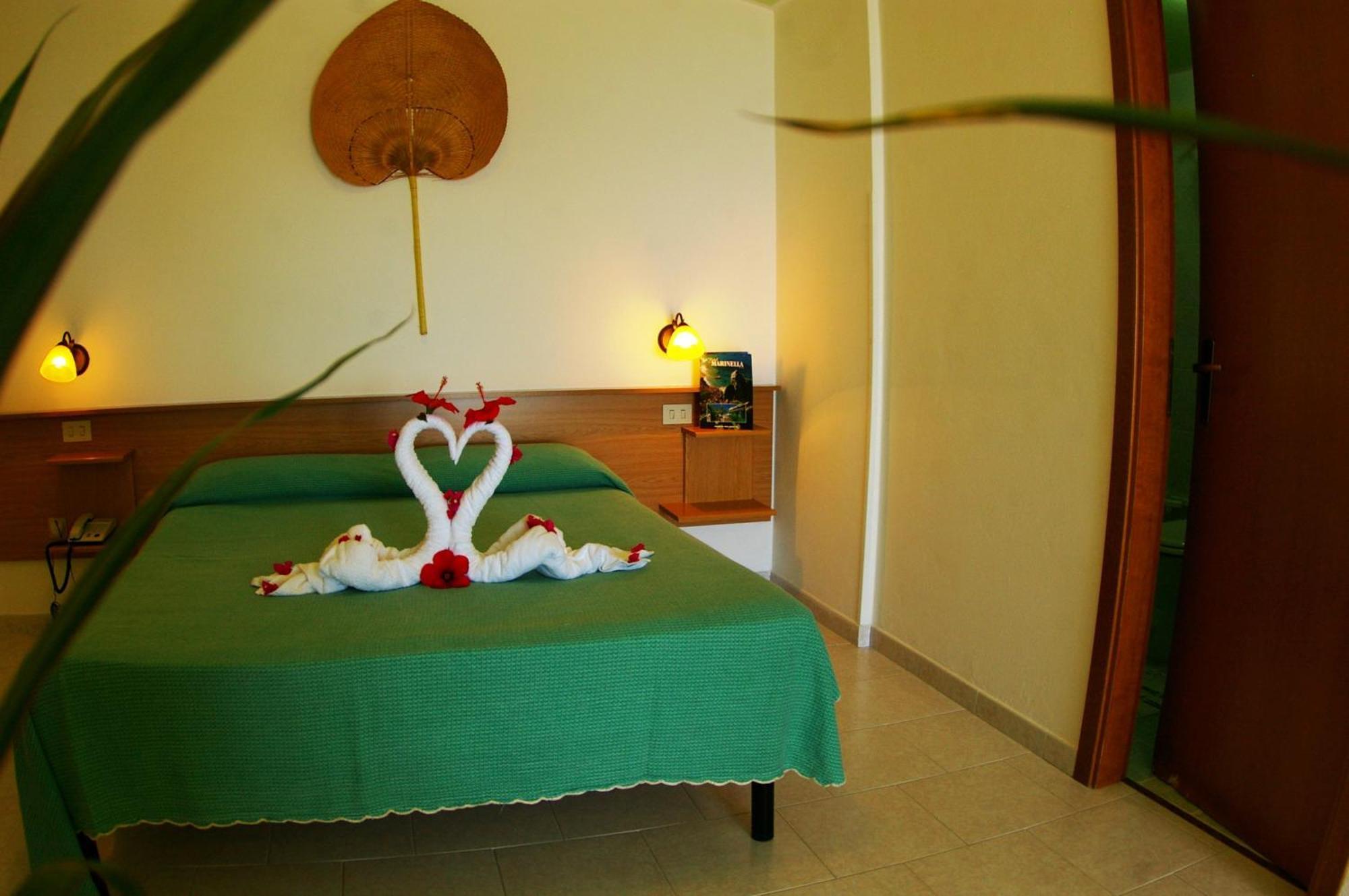 Hotel Marinella Капо-Ватикано Экстерьер фото