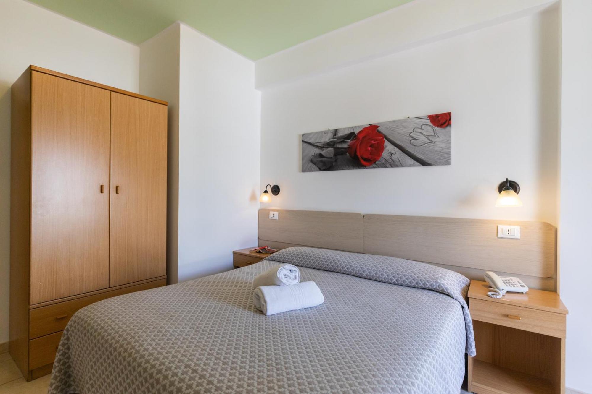 Hotel Marinella Капо-Ватикано Экстерьер фото