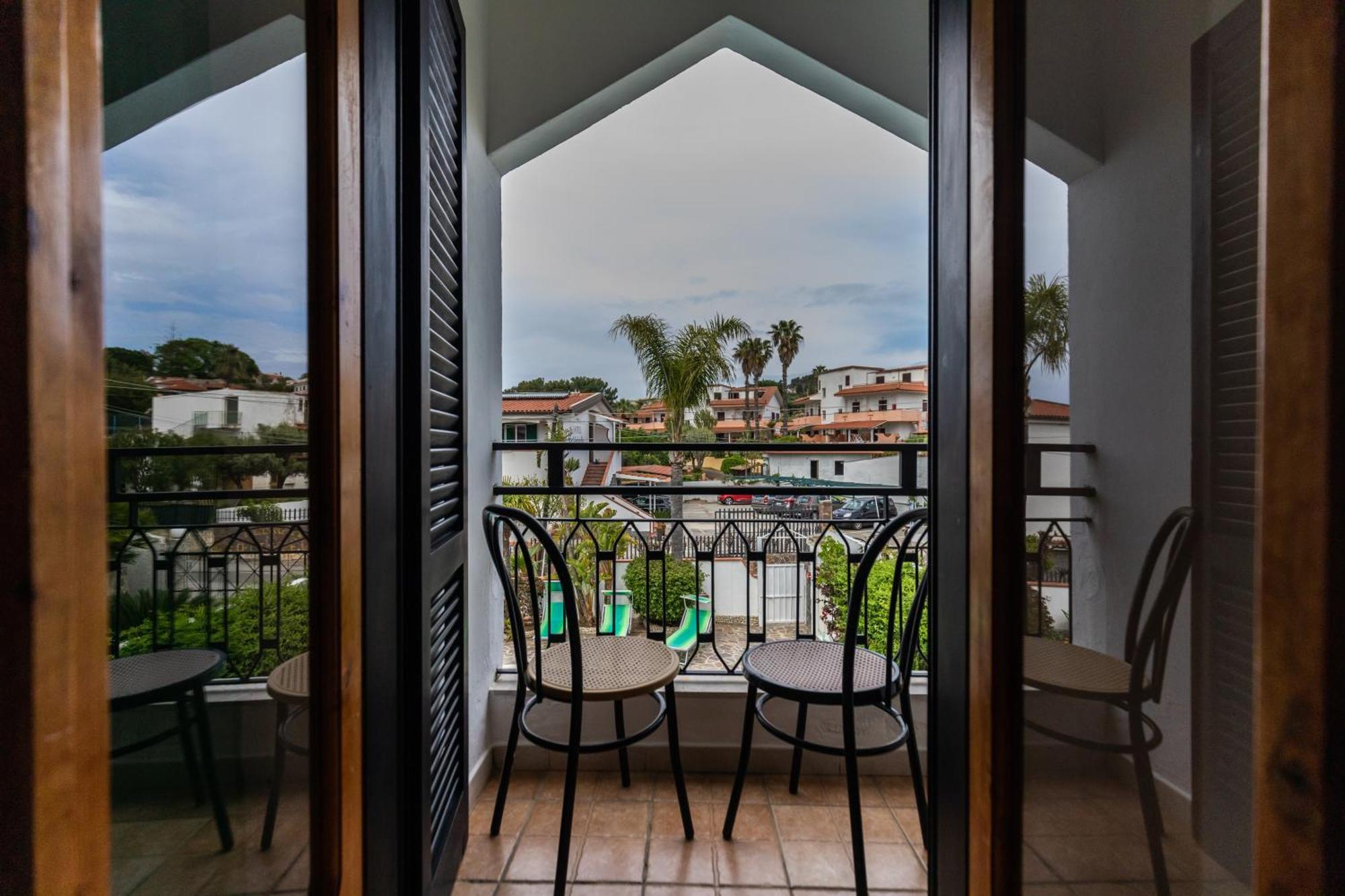 Hotel Marinella Капо-Ватикано Экстерьер фото