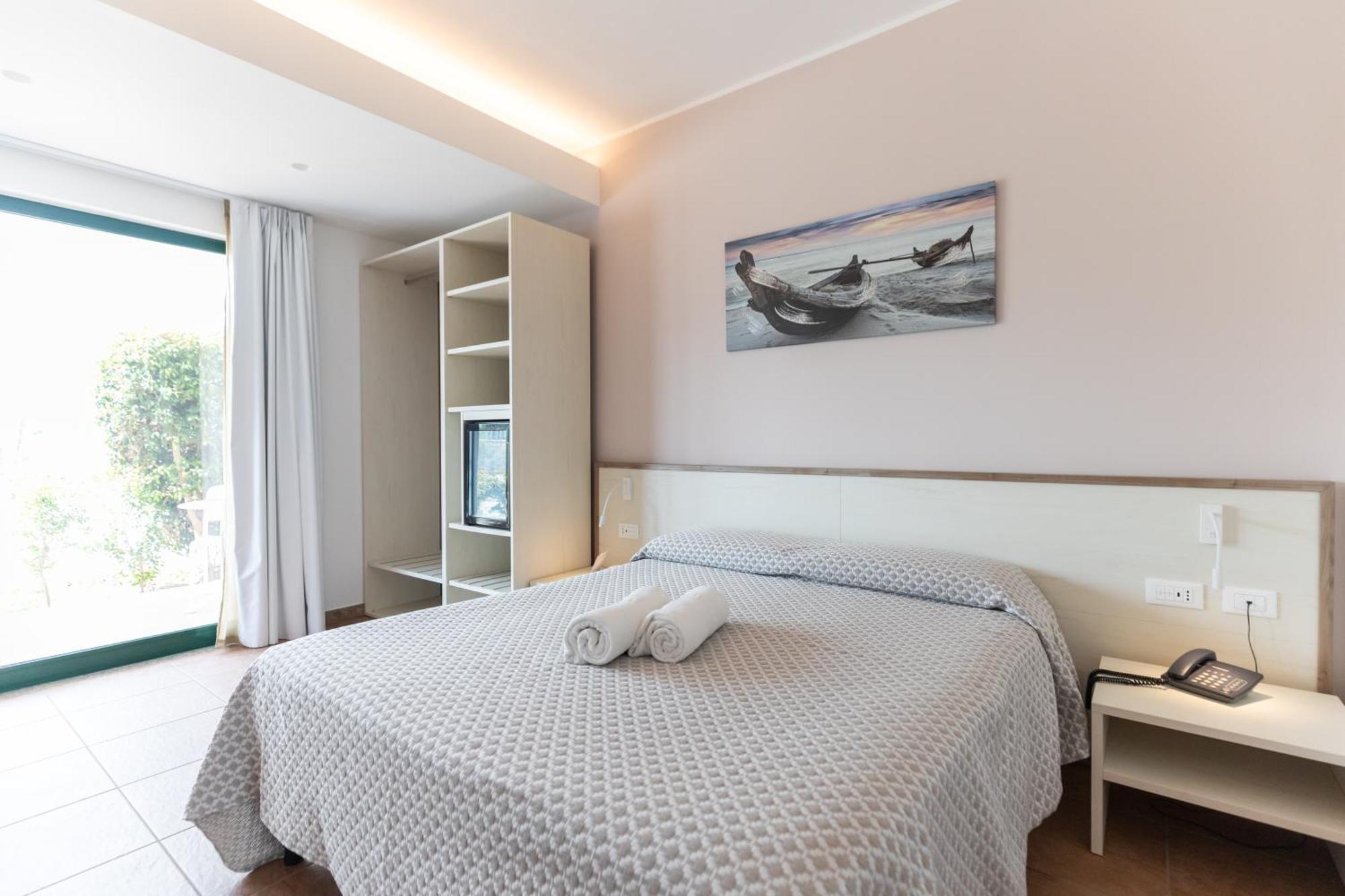 Hotel Marinella Капо-Ватикано Экстерьер фото