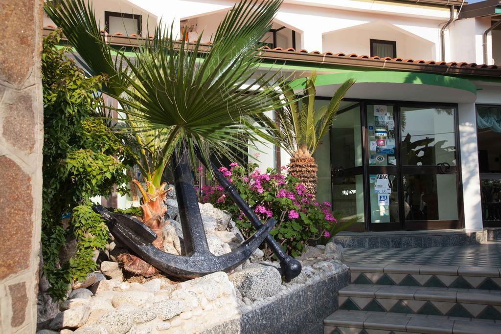 Hotel Marinella Капо-Ватикано Экстерьер фото